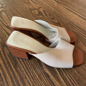 Intentionally Blank Roll Sandal 38 / 8